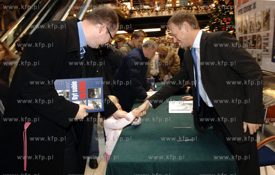 CH Manhattan w gdanskim Wrzeszczu - promocja albumu...