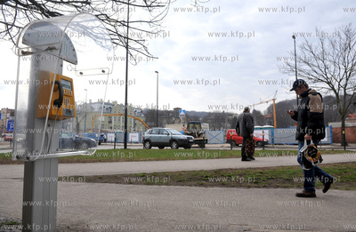 Automat telefoniczny na ul. Partzantow w Gdansku Wrzeszczu....