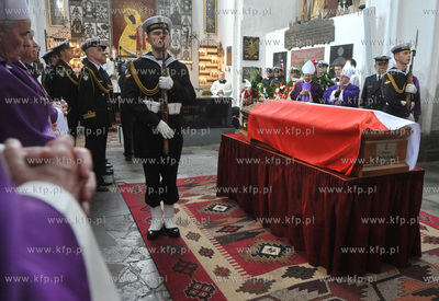 Bazylika Mariacka w Gdansku. Uroczystosci pogrzebowe...