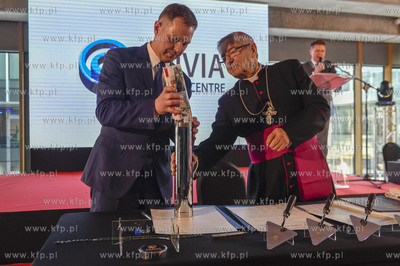 Poświęcenie i wmurowanie kamienia węgielnego pod...