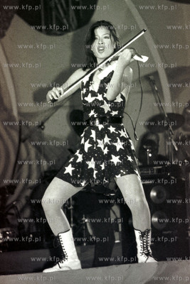 Skrzypaczka Vanessa Mae na Festiwalu Piosenki w Sopocie....