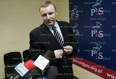 Gdansk. Konferencja Prawa i Sprawiedliwosci dotyczaca...