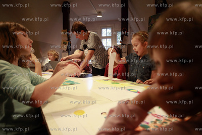 Sopot. Mlodzieżowy Dom Kultury. Zajęcia plastyczne...