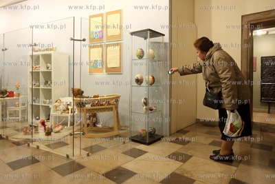 Dwor Artusa w Gdansku. Sala Makiety. Wystawa Jaja w...