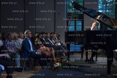 Polska Filharmonia Kameralna Sopot. Koncert KRICHEL...