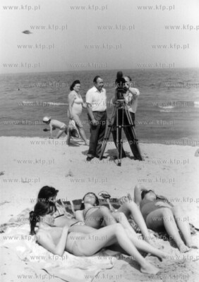 Plaza nad Baltykiem - morze, dziewczyny i kamera. Czerwiec...