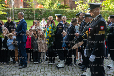 Sopot. Obchody 86. rocznicy utworzenia Polskiego Państwa...