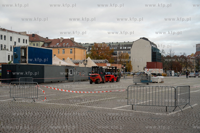 Targ Węglowy. Ruszają przygotowania do Jarmarku Bożonarodzeniowego...