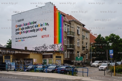Gdańsk, ul. Grunwaldzka. Netflix wspiera osoby LGBT...