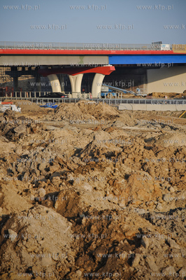 Gdansk. Budowa wezla drogowego Karczemki i trasy WZ....