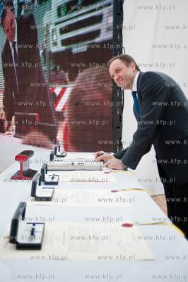 Gdansk. Rebiechowo. Uroczystosc wmurowania kamienia...