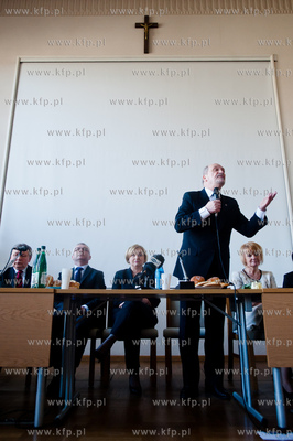 Gdansk. Siedziba NSZZ Solidarnosc. Sala Akwen. Spotkanie...