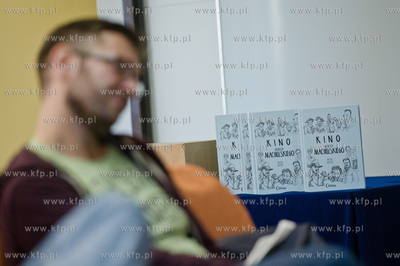 Gdynia. 39 Festiwal Filmowy w Gdyni. Promocja ksiazki...