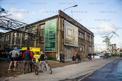 Gdansk. Otwarcie ulicy Elektrykow.
01.05.2015
fot....