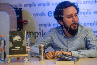 Gdansk. Salon Empik w C.H. Galeria Baltycka. Spotkanie...