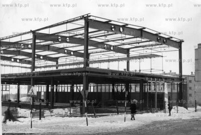 Budowa pawilonu handlowego na rogu ul. Beethovena i...