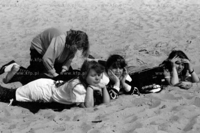 Plaża w Gdańsku Brzeźnie. Pierwszy ciepły dzień...