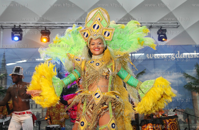 Oficjalne otwarcie lodowiska na placu koncertowym przy...