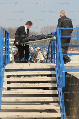 Gdynia. Cialo kobiety w daleko posunietym rozkladzie...