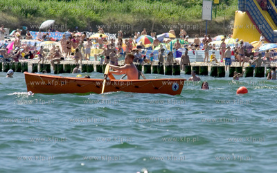 Ustka

Ratownicy Wodnego Ochotniczego Pogotowia Ratowniczego...