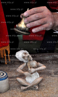 Kwidzyn. Wystep wegierskiego teatru lalkowego Tintalo...