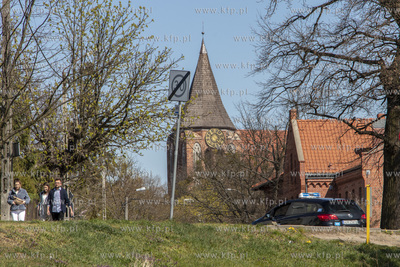 Kościół Podwyższenia Krzyża Świętego w Pruszczu...