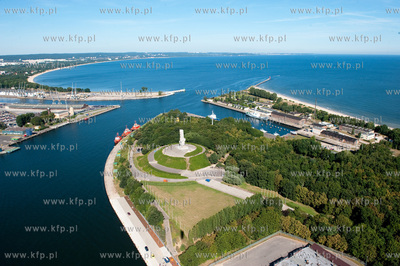 Westerplatte, oraz wejscie do Portu Gdansk, widziane...