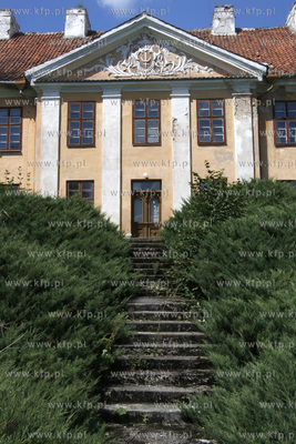 Dawna letnia rezydencja biskupów warmińskich w Smolajnach,...