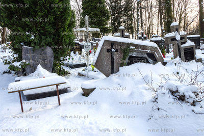 Cmentarz komunalny Salvator Nowy przy ulicy Cmentarnej...
