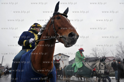 Orszak Trzech Kroli w Zukowie na Kaszubach. 6.01.2013...