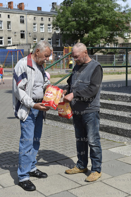 Festyn w ramach Dni Sąsiadów na terenie Szkoły Podstawowej...