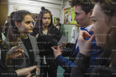 Gdańsk, Przymorze. Egzamin gimnazjalny w Gimnazjum...