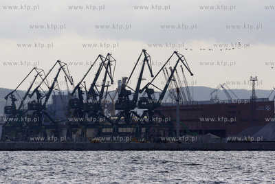 Gdynska stocznia i port.
20.05.2008
fot. Krzysztof...