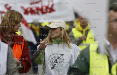 Gdansk. Demonstracja ponad 3 tys. zwiazkowcow z Grupy...