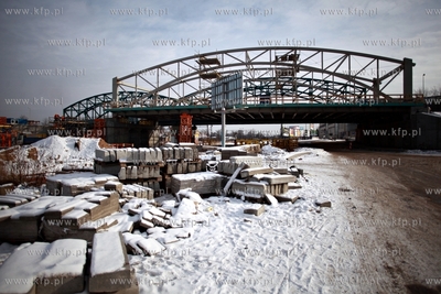 Gdansk. Budowa wiaduktu nad torami wzdłuż ul. Kościuszki,...