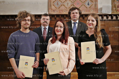 Sopot. Urząd Miasta Sopotu. Uroczyste wręczenie stypendiów...