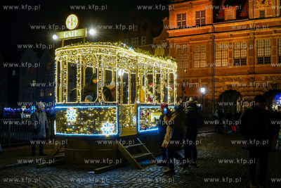 Świetlisty tramwaj Gdańskich Autobusów i Tramwajów,...