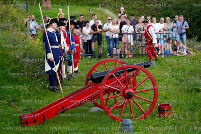 Góra Gradowa. Hewelianum. Musztra i pokaz artyleryjski...