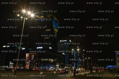Gdańsk. Olivia Business Centre. Nz. Solidarni z Ukrainą...
