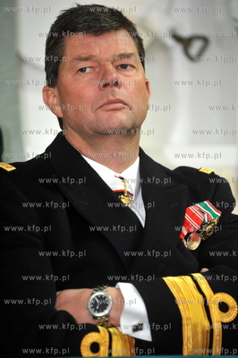 Polska Marynarka Wojenna przejmuje dowodzenie Stalego...