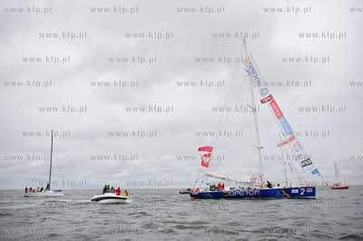 Sopot. Uroczyste przywitanie zeglarza Zbigniewa Gutka...