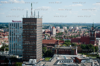 Gdansk. Widok na budynek hotelu Mercure - Hewelius...