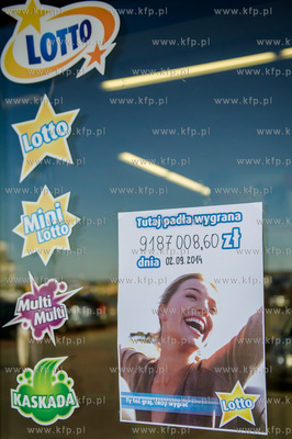 Gdansk. Ujescisko. Punkt Lotto znajdujacy sie w sklepie...