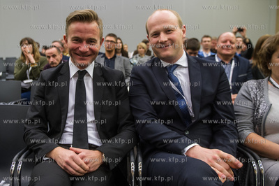 Miedzynarodowe Targi Gdanskie Amber Expo. Amberif -...