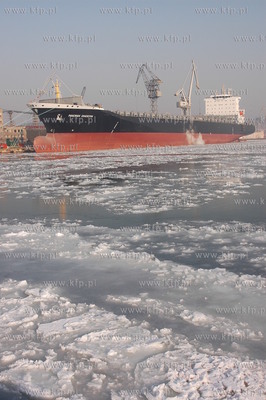 Chrzest statku w Stoczni Gdynia SA. Kontenerowiec Charlotte...