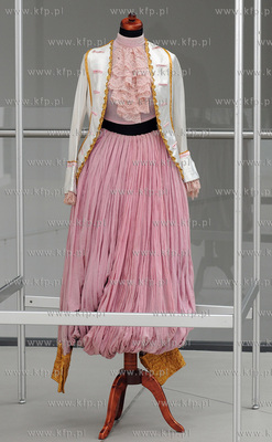 Muzeum Miasta Gdyni. Towarzyszaca 33. Festiwalowi Polskich...