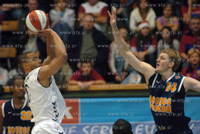 Slupsk, koszykowka Energa Czarni Slupsk vs Asseco Prokom...