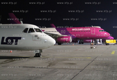 Gdansk Rebiechowo. Port Lotniczy Gdansk im. Lecha Walesy....