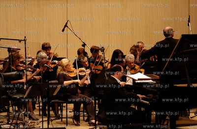 Slupsk

W Slupsku trwa 44 Festiwal Pianistyki Polskiej....