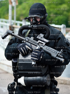 Gdynia. Torpedownia na terenie portu wojennego na Oksywiu....